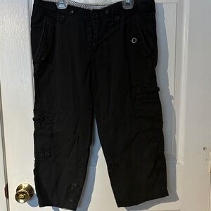 Women’s multi pocket capri pants